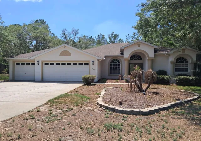 Photo 1 of Single family home for sale at 9183 Nightingale Rd, Weeki Wachee, FL 34613 | MLS# TB8508481 | Listing updated on 2026-09-16