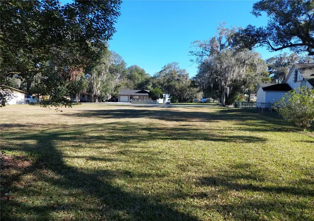 2nd image of 5449 12th St, Zephyrhills, FL 33542 | MLS# TB8508504