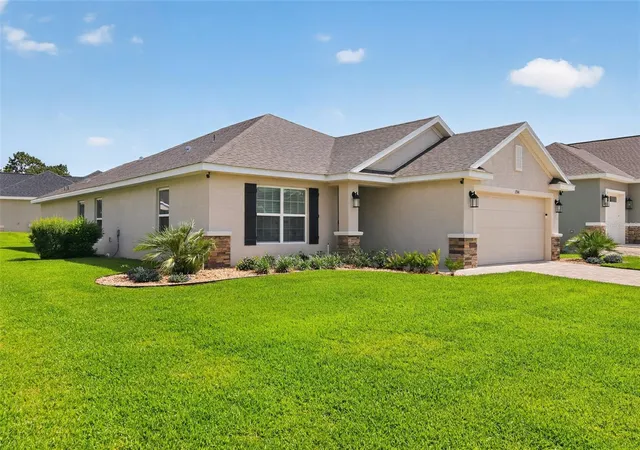Photo 2 of Single family home for sale at 17941 Sw 66th Place, Dunnellon, FL 34432 | MLS# O6407787 | Listing updated on 2026-07-24