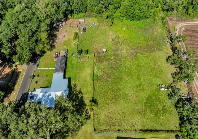 4th image of 13610 Acker Rd, Dover, FL 33527 | MLS# TB8508555