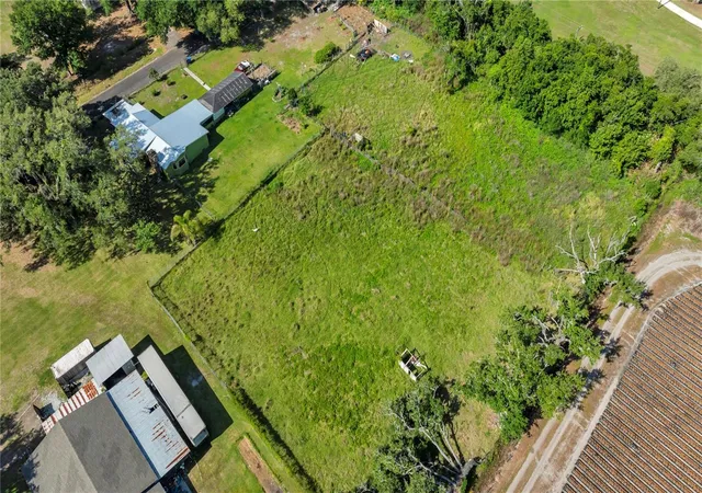 5th image of 13610 Acker Rd, Dover, FL 33527 | MLS# TB8508555