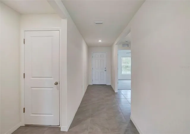3rd image of 810 Ace Outlaw Ave, Ruskin, FL 33570 | MLS# TB8508557