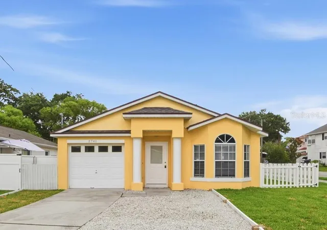 Photo 1 of Single family home for sale at 2741 S Brown Ave, Orlando, FL 32806 | MLS# G5112374 | Listing updated on 2026-08-18