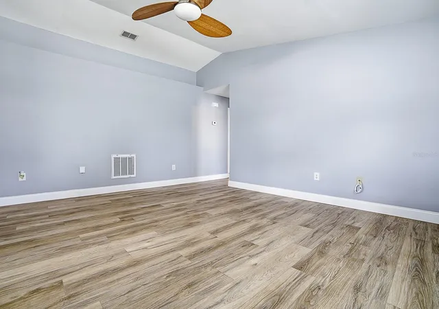 Photo 4 of Single family home for sale at 2741 S Brown Ave, Orlando, FL 32806 | MLS# G5112374 | Listing updated on 2026-08-18