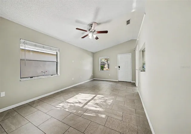 Photo 4 of Single family home for sale at 2710 Lorraine Dr, Leesburg, FL 34748 | MLS# O6407819 | Listing updated on 2026-10-15