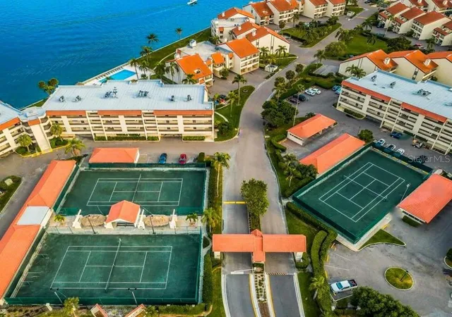 Homes for sale in St Petersburg, FL | 106 1st St E #215, St Petersburg, FL 33715 | MLS# O6407824