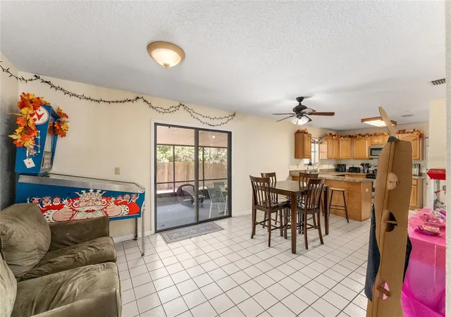 Homes for sale in Gainesville, FL | 3025 W University Ave, Gainesville, FL 32607 | MLS# GC540337