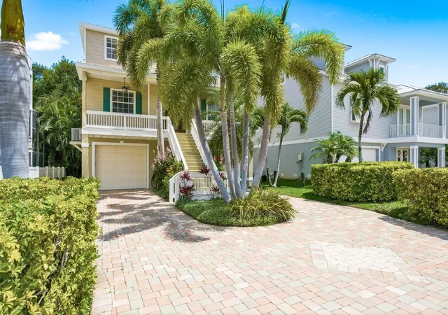 1st image of 503 Palm Ave, Palm Harbor, FL 34683 | MLS# TB8508594