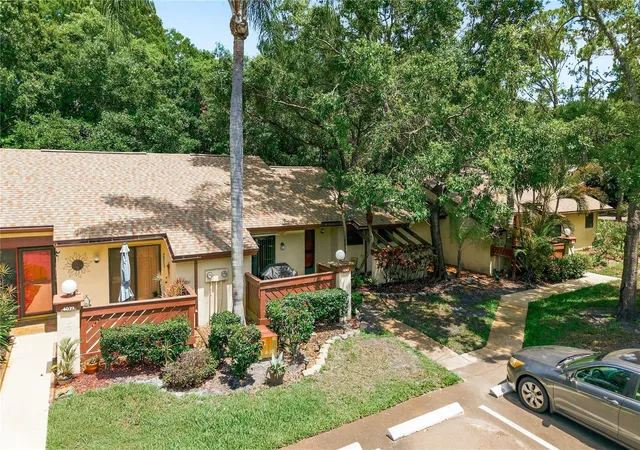 3rd image of 4041 Arrowwood Ct, PALM HARBOR, FL 34684