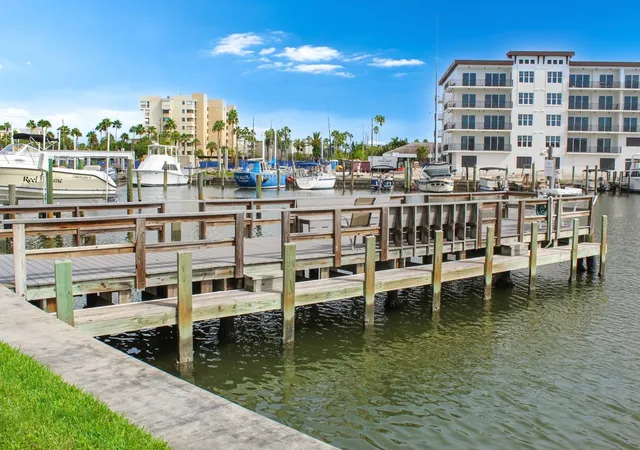 Homes for sale in Madeira Beach, FL | 215 Medallion Blvd #G, Madeira Beach, FL 33708 | MLS# O6407839