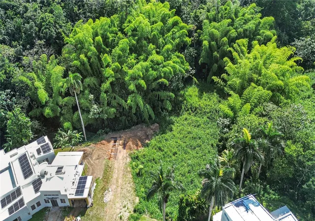 Homes for sale in Guaynabo, PR | 8 Estrella Blq G10, Guaynabo, PR 00971 | MLS# PR9121368