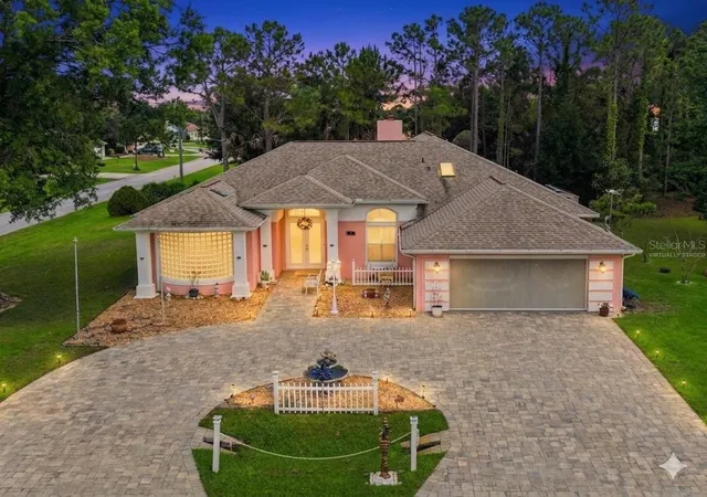 Photo 1 of Single family home for sale at 72 White Star Dr, Palm Coast, FL 32164 | MLS# V4949089 | Listing updated on 2026-10-20