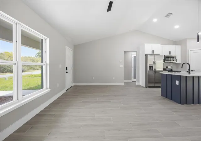 Photo 4 of Single family home for sale at 3086 W Hampshire Blvd, Citrus Springs, FL 34433 | MLS# OM724728 | Listing updated on 2026-09-26