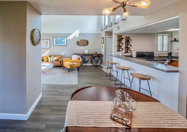 4th image of 1051 S Highland St, Mount Dora, FL 32757