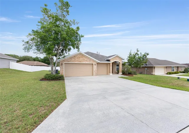 4th image of 915 Se 69Th Ave, Ocala, FL 34472 | MLS# OM724730