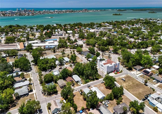 12th image of 1405 Pennsylvania Ave, Clearwater, FL 33755 | MLS# W7885767