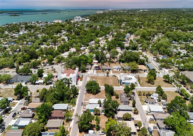 Photo 3 of Land for sale at 1405 Pennsylvania Ave, Clearwater, FL 33755 | MLS# W7885767 | Listing updated on 2026-08-06