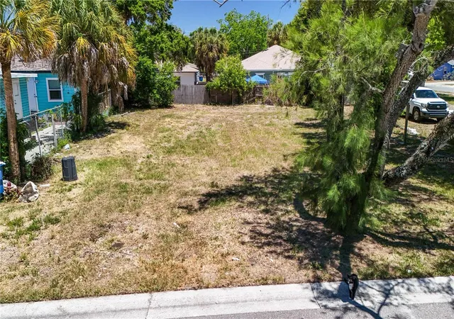 Photo 4 of Land for sale at 1405 Pennsylvania Ave, Clearwater, FL 33755 | MLS# W7885767 | Listing updated on 2026-08-06
