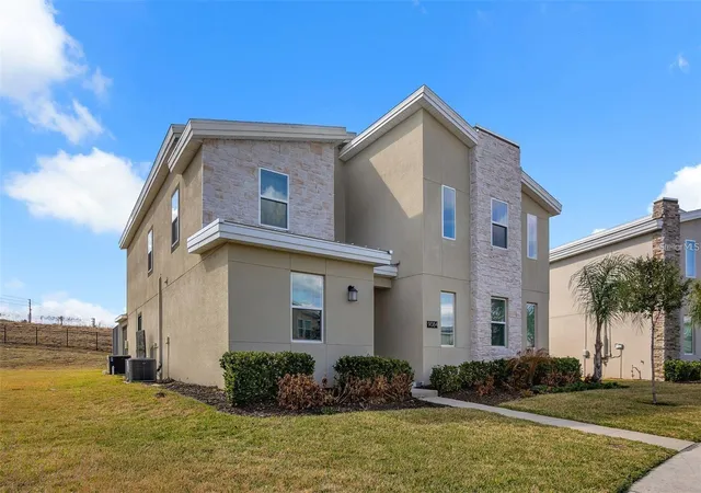 3rd image of 9084 Sommerset Hills Dr, Davenport, FL 33896 | MLS# O6407898