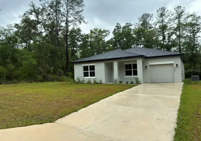 Homes for sale in Dunnellon, FL | 524 E Avondale Dr, Dunnellon, FL 34434 | MLS# OM724733
