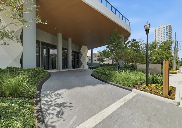 3rd image of 3015 S Ysabella Ave #2102, Tampa, FL 33629 | MLS# TB8508682