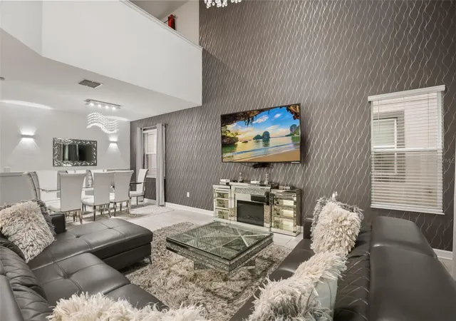Photo 3 of Single family home for sale at 621 Drop Shot Dr, Davenport, FL 33896 | MLS# O6407918 | Listing updated on 2026-08-21