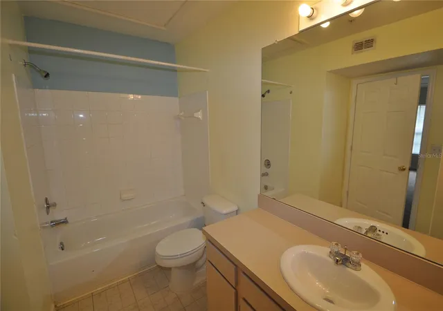 Photo 4 of Condo for sale at 738 Crst Pines Dr #734, Orlando, FL 32828 | MLS# O6407954 | Listing updated on 2026-07-28