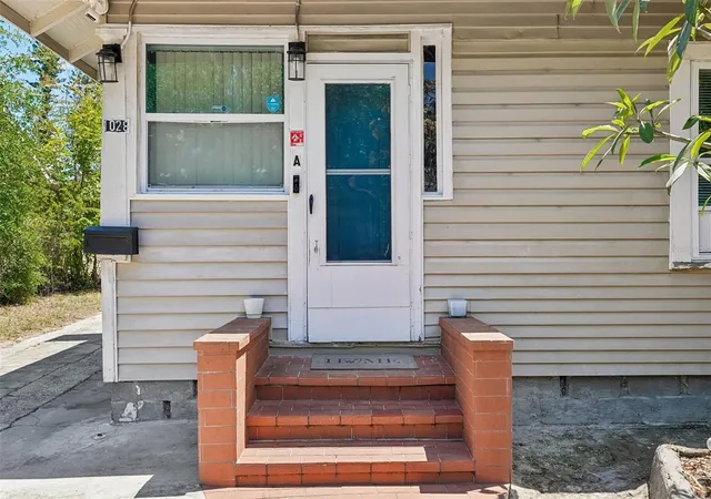 Photo 3 of Single family home for sale at 1028 8th Avenue S, Saint Petersburg, FL 33705 | MLS# TB8508752 | Listing updated on 2026-10-08