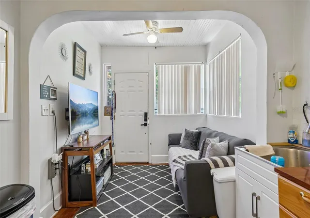 Photo 4 of Single family home for sale at 1028 8th Avenue S, Saint Petersburg, FL 33705 | MLS# TB8508752 | Listing updated on 2026-10-08