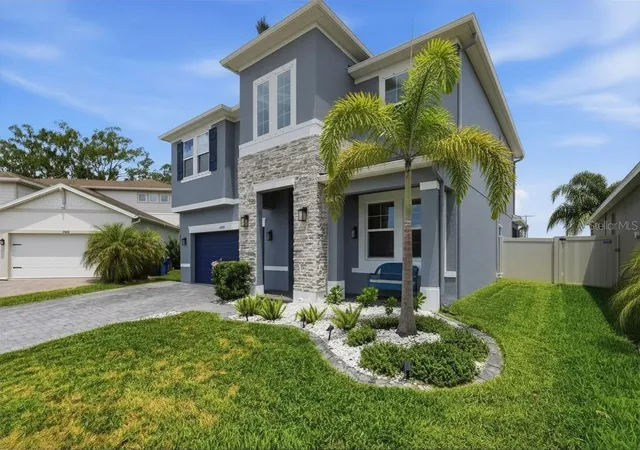 4th image of 10808 Whitland Grove Dr, Riverview, FL 33578 | MLS# A4693663