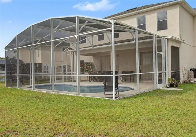 Photo 3 of Sale Pending at 5039 Heatherlake Ter, Kissimmee, FL 34758 | MLS# O6407979 | Listing updated on 2026-09-15