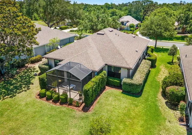 Homes for sale in Lady Lake, FL | 6115 Landings Blvd, Lady Lake, FL 32159 | MLS# G5112393