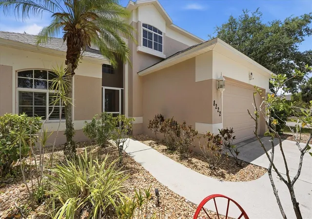 3rd image of 8222 Haven Harbour Wy, Bradenton, FL 34212 | MLS# A4693669