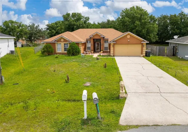 Photo 2 of Single family home for sale at 705 Waxwing Ct, Kissimmee, FL 34759 | MLS# S5149933 | Listing updated on 2026-09-03