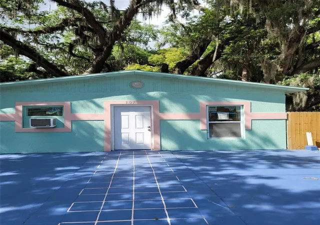Photo 2 of Single family home for sale at 107 E Cypress St, Kissimmee, FL 34744 | MLS# S5149938 | Listing updated on 2026-09-21