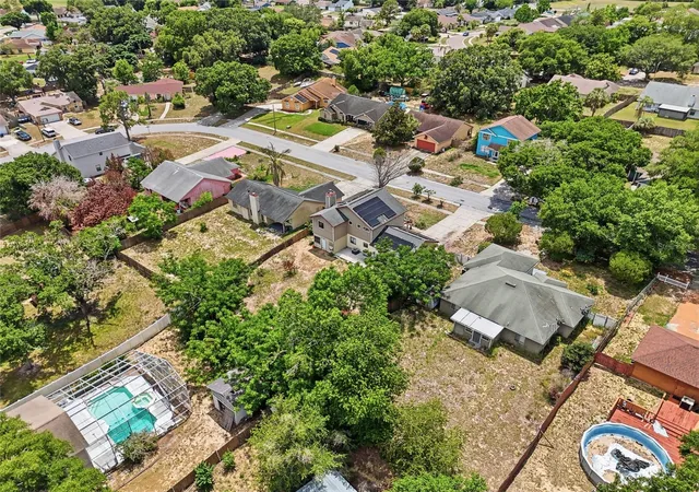 3rd image of 3027 Queensgate Rd, Orlando, FL 32818 | MLS# O6408032