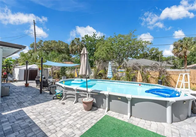 Homes for sale in South Daytona, FL | 2824 Oak Lea Dr, South Daytona, FL 32119 | MLS# NS1088229