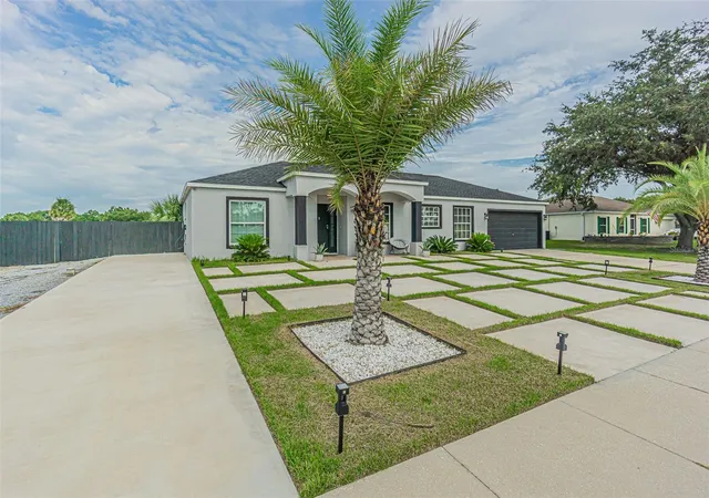Photo 3 of Single family home for sale at 12121 Colonial Ests Ln, Riverview, FL 33579 | MLS# TB8508832 | Listing updated on 2026-09-18