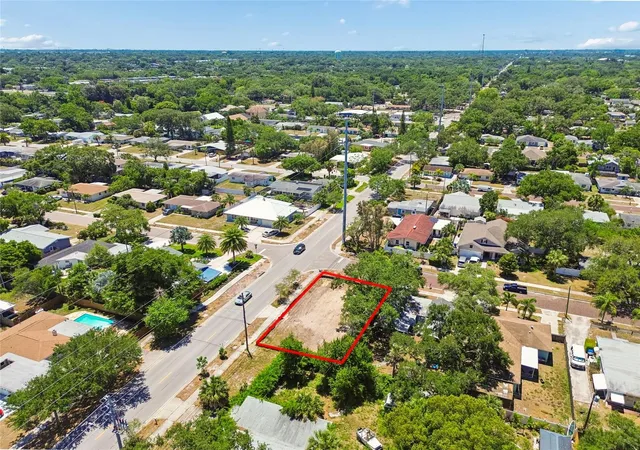 4th image of 558 Roanoke St, Dunedin, FL 34698 | MLS# TB8508838