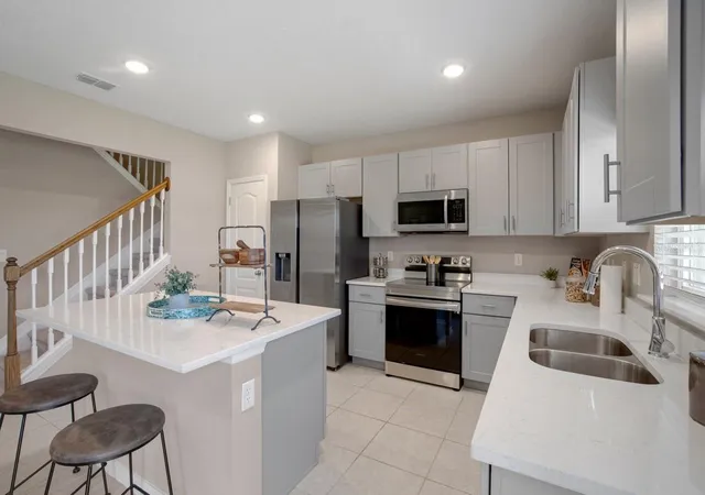 Photo 3 of Single family home for sale at 31576 Wild Grape Ln, Brooksville, FL 34602 | MLS# O6408060 | Listing updated on 2026-09-15