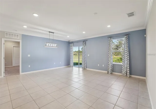 image of 2410 Park Ave, Indian Lake Estates, FL 33855 | MLS# L4961914