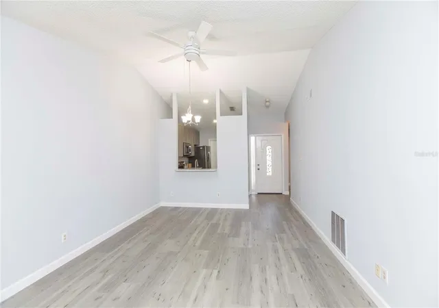 5th image of 327 Phlox Dr #327, Palm Harbor, FL 34684 | MLS# W7885784