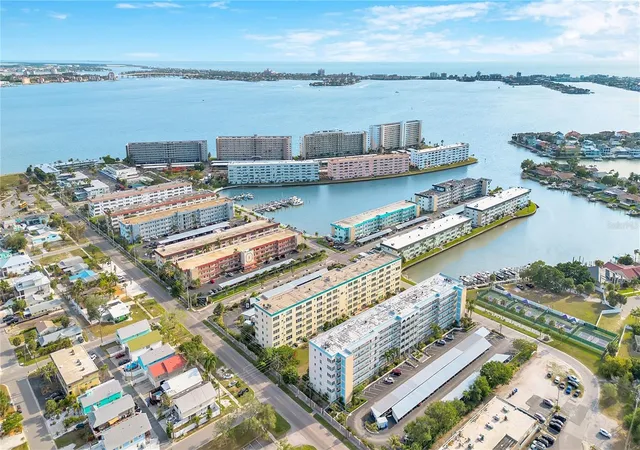 Homes for sale in Gulfport, FL | 2960 59th St S #405, Gulfport, FL 33707 | MLS# TB8508888