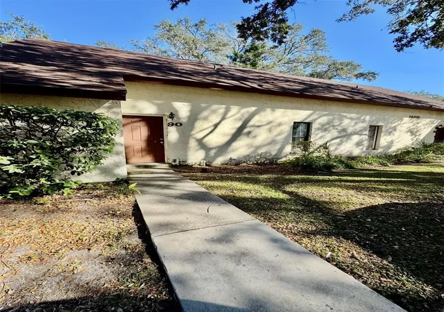 Townhouse for sale at 12315 Touchton Dr #90, TAMPA, FL 33617 | MLS# TB8508901