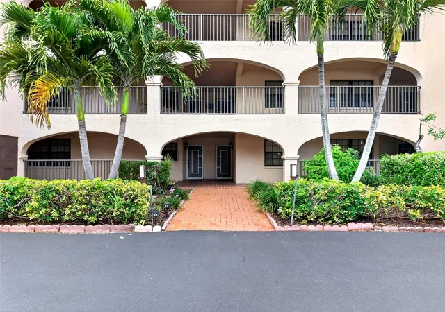 3rd image of 23465 Harborview Rd #214, Punta Gorda, FL 33980 | MLS# C7526228