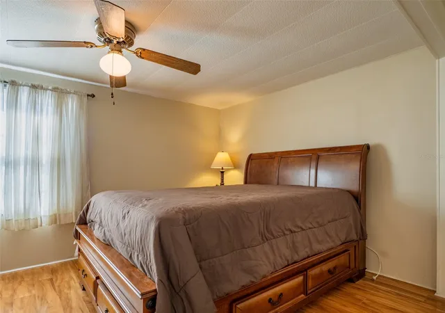 Photo 4 of Manufactured home for sale at 401 Denice Dr #401, Seminole, FL 33772 | MLS# TB8508937 | Listing updated on 2026-07-25