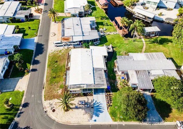 Photo 4 of Manufactured home for sale at 1004 Todd Way, Tavares, FL 32778 | MLS# G5112405 | Listing updated on 2026-10-09
