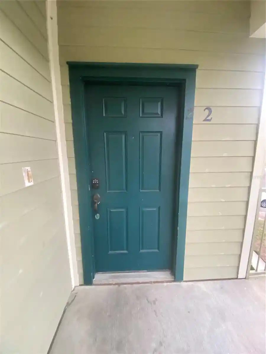 Listing Photo 2 - Condo for sale in 3721 S Lake Orlando Pkwy located at 3721 S Lake Orlando Pkwy, Orlando, FL 32808 - Unit 3721 S Lake Orlando Pkwy