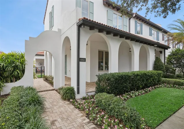 2nd image of 8866 Bismarck Palm Dr, Winter Garden, FL 34787 | MLS# O6408155