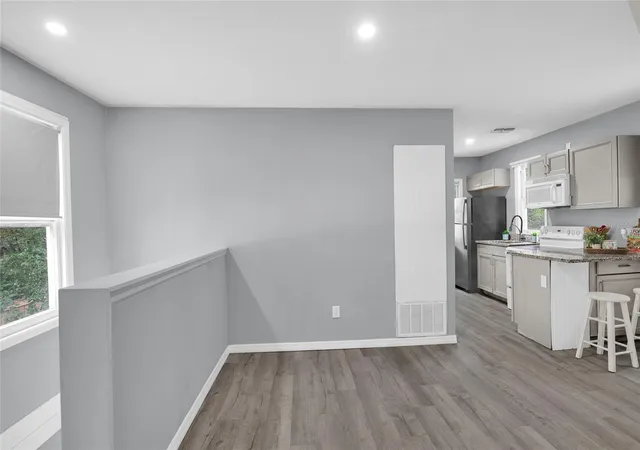 Photo 4 of House for sale at 2508 Yale Ave, Sanford, FL 32773 | MLS# O6408157 | Listing updated on 2026-09-08